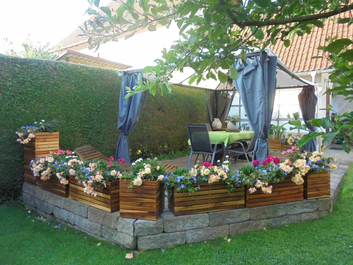 Ferienwohnung Im Barockwinkel Neuburg an der Kammel Exterior foto